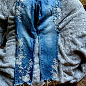 Blank NY embroidered jeans- size 27- low rise skinny jeans with tassels